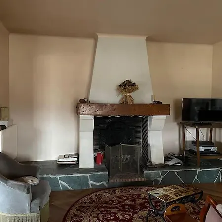 Maison Spacieuse Avec Jardin Holiday home Auneuil